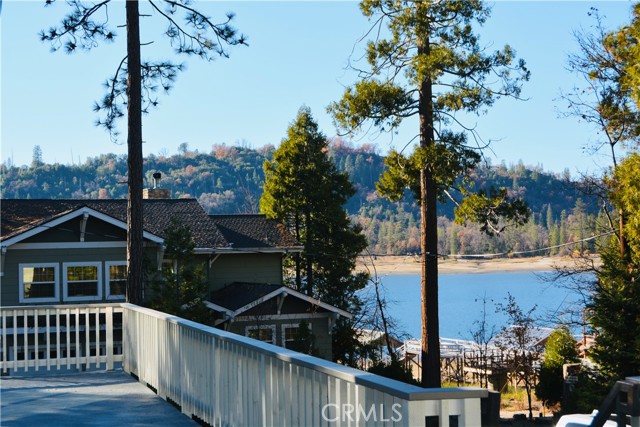 Detail Gallery Image 3 of 20 For 39641 Mallard, Bass Lake,  CA 93604 - 2 Beds | 2 Baths