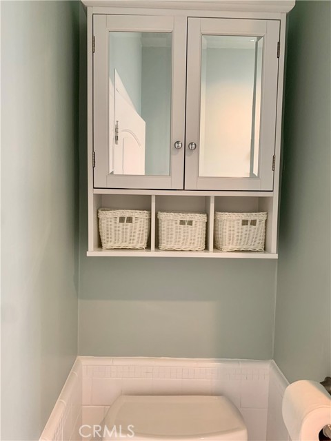 Detail Gallery Image 11 of 19 For 305 Roycroft, Long Beach,  CA 90814 - 3 Beds | 2 Baths