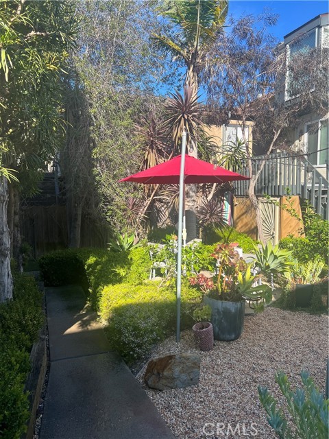 Detail Gallery Image 29 of 36 For 320 12th St #5,  Seal Beach,  CA 90740 - 2 Beds | 1/1 Baths