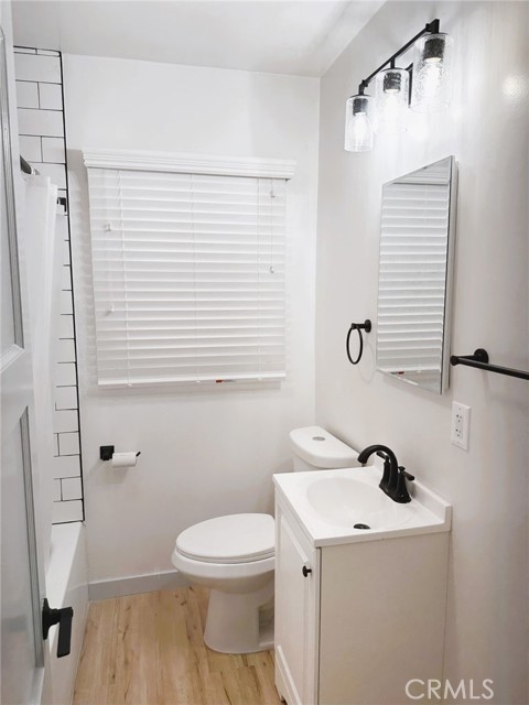 Detail Gallery Image 13 of 16 For 494 Almond Ave, Long Beach,  CA 90802 - – Beds | – Baths
