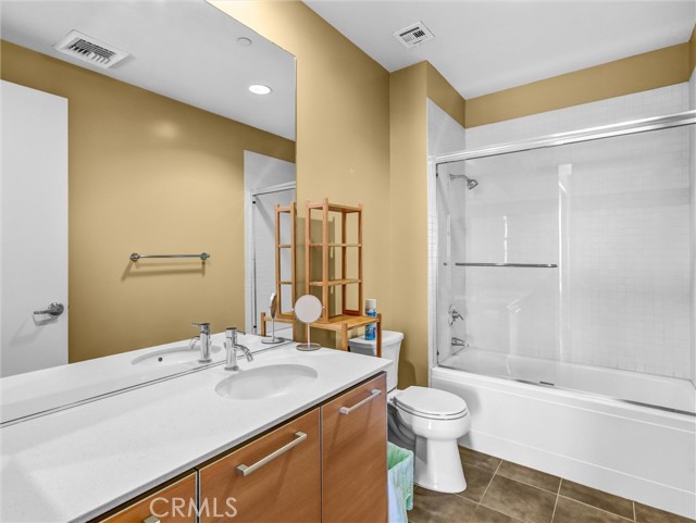 Detail Gallery Image 28 of 32 For 801 S Grand Ave #1812,  Los Angeles,  CA 90017 - 2 Beds | 2 Baths