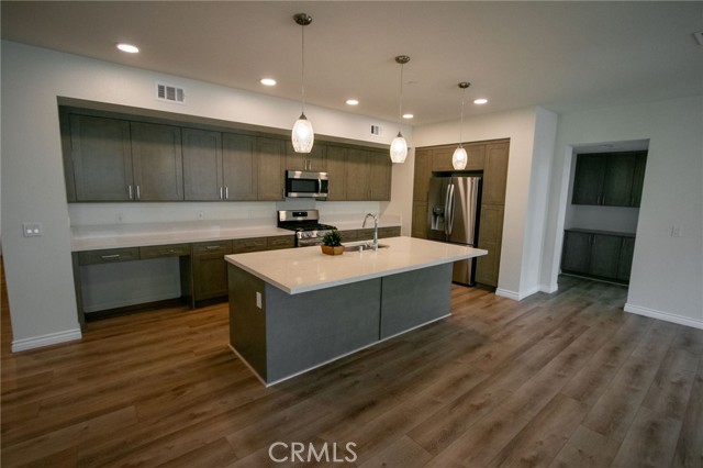 Detail Gallery Image 6 of 54 For 2850 Wagon Wheel Rd, Oxnard,  CA 93036 - 2 Beds | 2 Baths