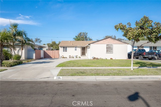 749 W Gage Ave, Fullerton, CA 92832