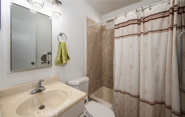 Detail Gallery Image 12 of 22 For 1251 E Lugonia Ave #123,  Redlands,  CA 92374 - 2 Beds | 2 Baths