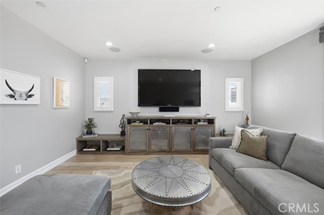 Detail Gallery Image 26 of 71 For 406 S Gertruda, Redondo Beach,  CA 90277 - 5 Beds | 4/1 Baths