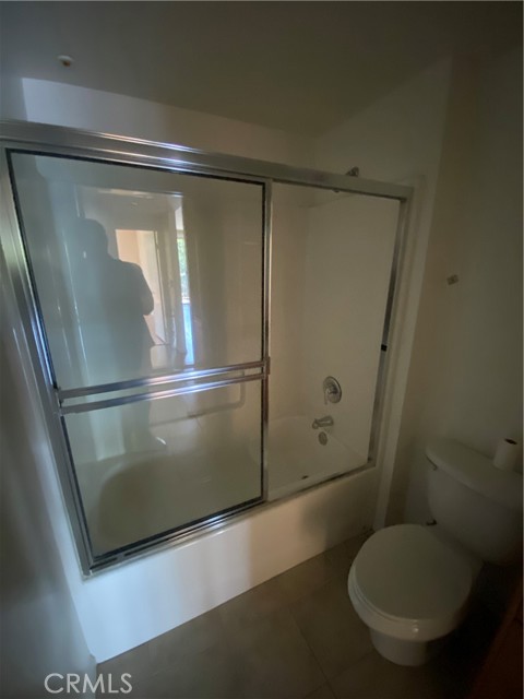 9551 Jordan, Canoga Park CA: https://media.crmls.org/medias/41755241-19bd-444c-b0ff-13921c113807.jpg