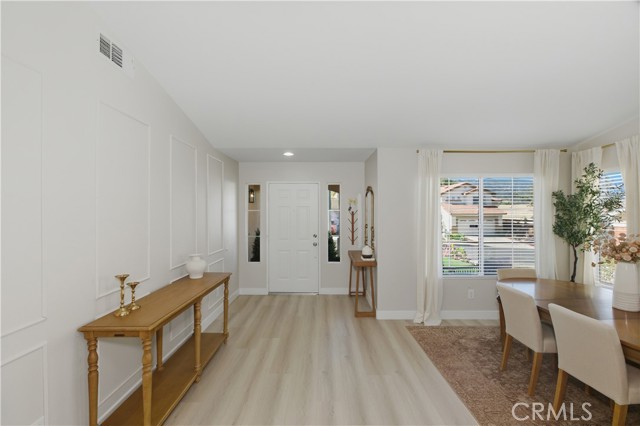 Detail Gallery Image 8 of 44 For 3199 Rowena, Corona,  CA 92882 - 3 Beds | 2 Baths