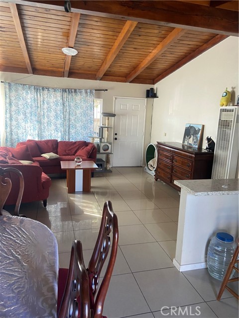 Detail Gallery Image 3 of 5 For 38514 Larkin, Palmdale,  CA 93550 - 3 Beds | 1 Baths