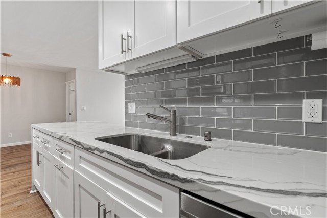 5301 Raintree, 301 photo 7