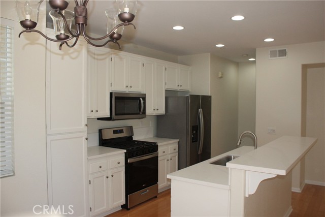 Detail Gallery Image 10 of 45 For 1285 Fools Gold Way #1,  Chula Vista,  CA 91913 - 2 Beds | 2 Baths