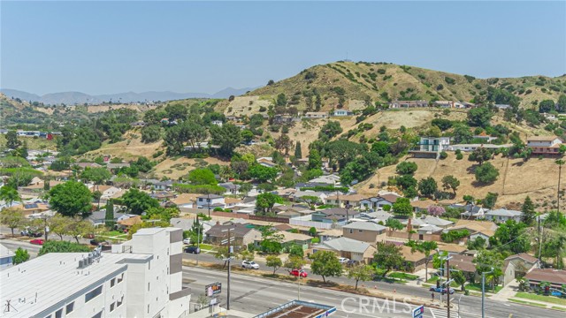 Detail Gallery Image 26 of 31 For 8404 Glenoaks Bld, Sun Valley,  CA 91352 - 3 Beds | 2 Baths