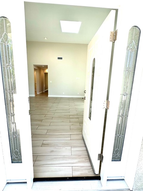 17223 Kingsbury Street, Granada Hills CA: https://media.crmls.org/medias/41776f83-b23c-4be4-a331-cae00eb22dc3.jpg
