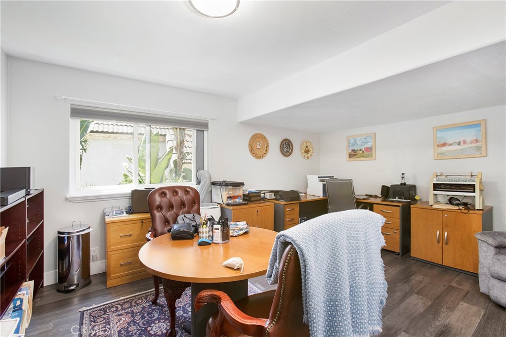 MLS #OC25163421 img 45