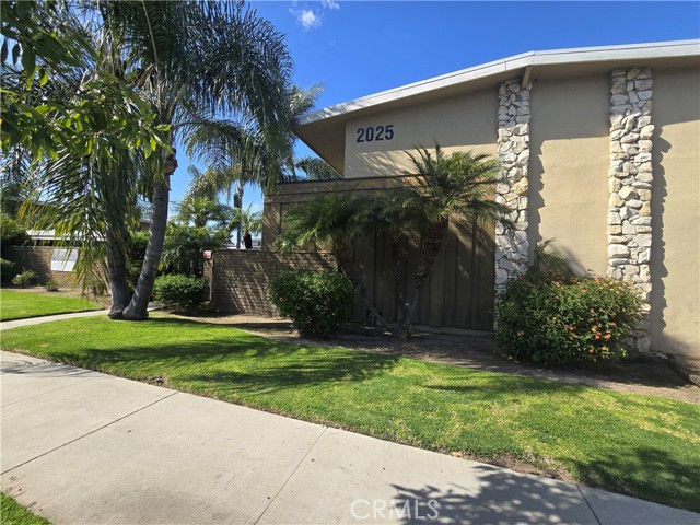 Front Image Thumbnail for CRWS25225470