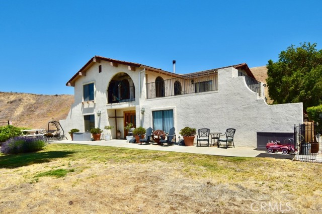 1924 Surrey Way, Paso Robles CA: https://media.crmls.org/medias/4178509d-f59d-405a-bc68-cfee3dc4c37e.jpg