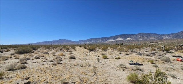 Detail Gallery Image 2 of 9 For 800 Visalia Ave, Lucerne Valley,  CA 92356 - – Beds | – Baths