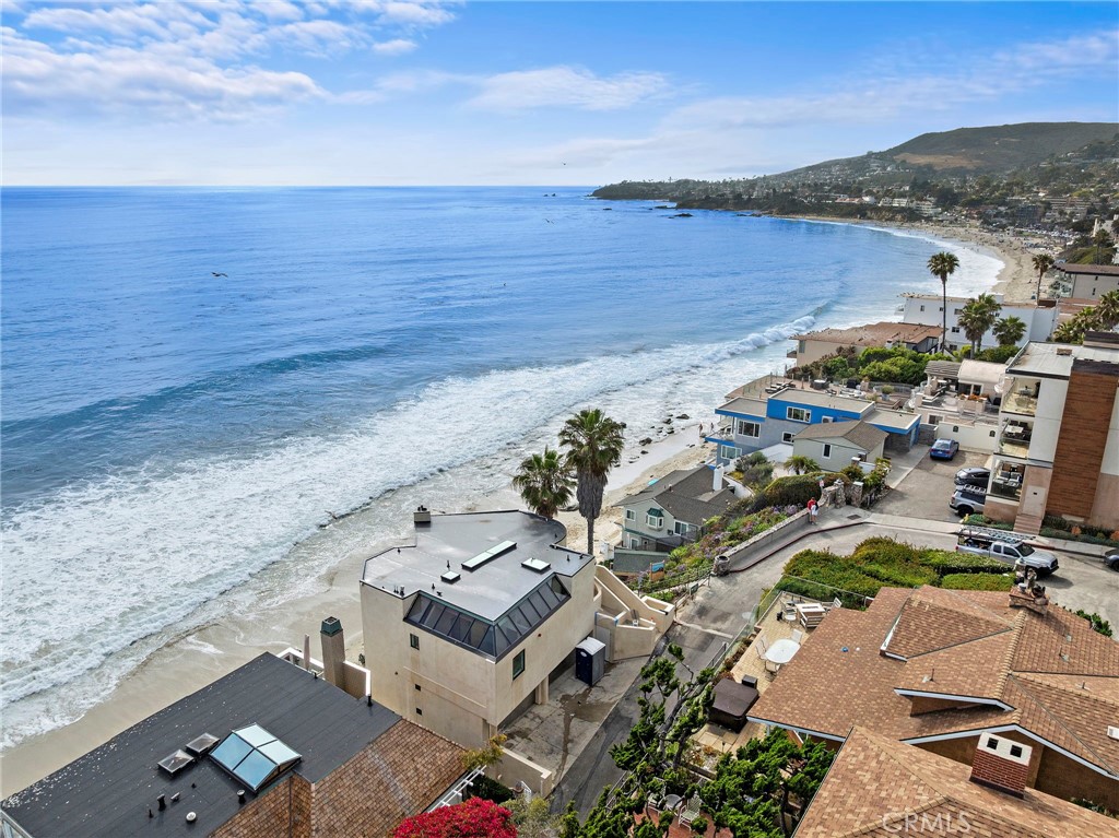 https://media.crmls.org/medias/4178a74b-2718-4664-a64e-2862970892ed.jpg?preset=X-Large