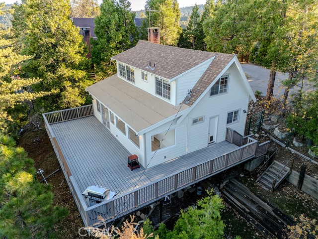 776 Nadelhorn, Lake Arrowhead CA: https://media.crmls.org/medias/417912d0-820f-4f09-a5eb-5acd4cc6b430.jpg