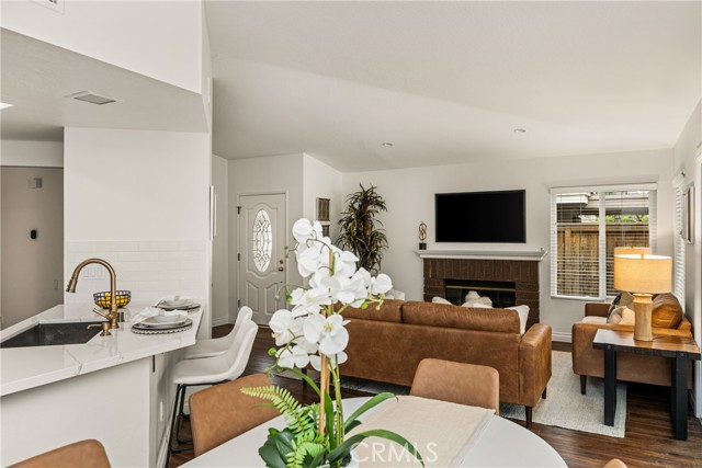 Image 19 of 63 For 28871 Oakview