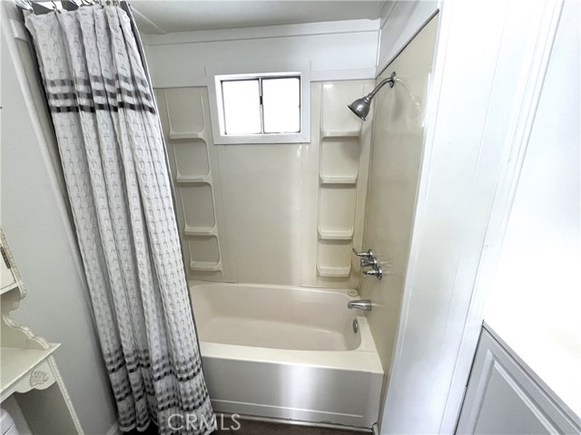 3700 Buchanan Street, Riverside CA: https://media.crmls.org/medias/41795fe0-5bf5-4d46-a0ca-194e2771f417.jpg