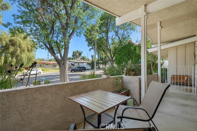 23701 Clarendon Street, Woodland Hills CA: https://media.crmls.org/medias/4179db7b-8059-43e3-9048-adeeb76fc7db.jpg
