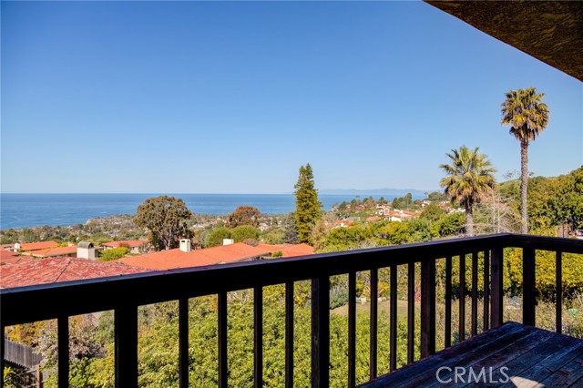 1341 Via Zumaya, Palos Verdes Estates, California 90274, 5 Bedrooms Bedrooms, ,6 BathroomsBathrooms,Residential,Sold,Via Zumaya,SB23049642