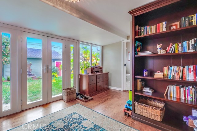 3952 Gaviota Avenue, Long Beach CA: https://media.crmls.org/medias/417b7ab1-a59d-4ddf-be90-2aedd4fdd1d8.jpg