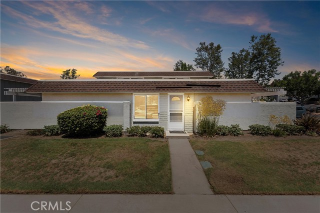 Detail Gallery Image 1 of 1 For 26061 via Pera #D1,  Mission Viejo,  CA 92691 - 3 Beds | 2 Baths