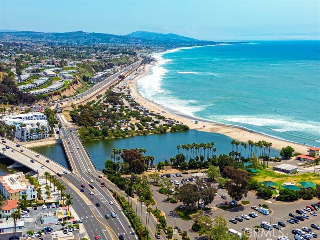 34155 Calle La Primavera, Dana Point CA: https://media.crmls.org/medias/417c2cff-d2f3-43ae-8a00-e38decda35c8.jpg