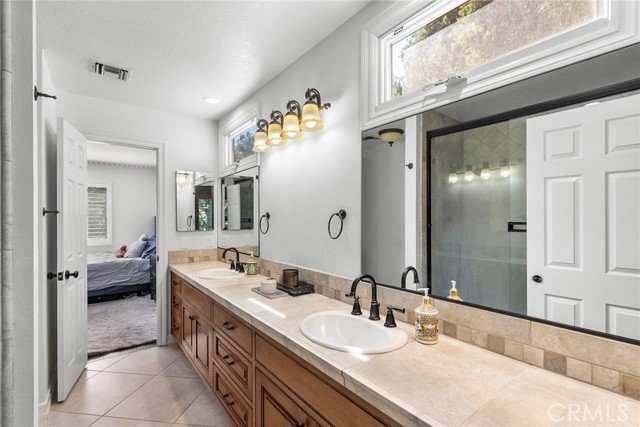 26675 MacMillan Ranch Road, Canyon Country CA: https://media.crmls.org/medias/417d0588-cb82-492e-bbe0-08b182e44901.jpg