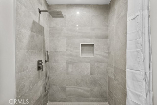 Detail Gallery Image 19 of 41 For 6820 Jellico Ave, Van Nuys,  CA 91406 - 3 Beds | 2 Baths