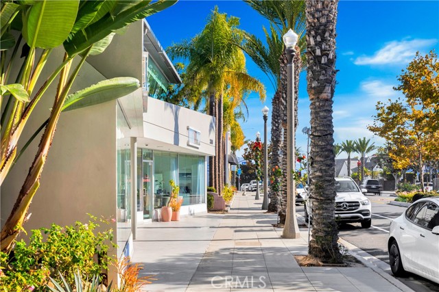 24691 Del Prado, Dana Point CA: https://media.crmls.org/medias/417f84c3-1a48-487d-a8e0-d1d263c25e28.jpg