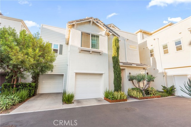 920 E Santa Ana Street, Anaheim CA: https://media.crmls.org/medias/417fb0b6-801f-43f8-a8e3-aadb1e1b11b6.jpg