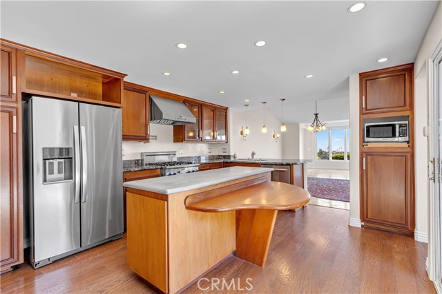 Detail Gallery Image 5 of 32 For 31262 Palma Dr, Laguna Niguel,  CA 92677 - 2 Beds | 2 Baths