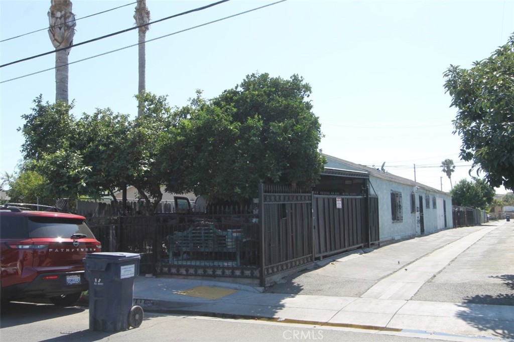 15717 S Frailey Avenue, Compton, CA 90221