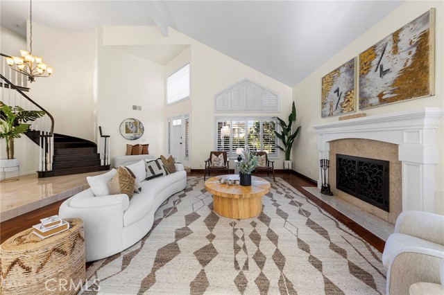 2712 N Roxbury Street, Orange CA: https://media.crmls.org/medias/4181c67e-e231-43a6-85b4-855aa372b7e5.jpg
