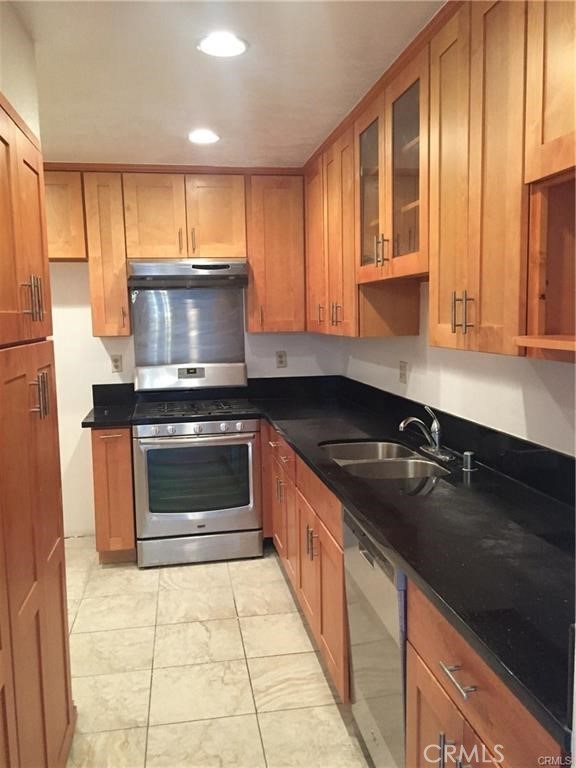 Front Image Thumbnail for CROC25273997