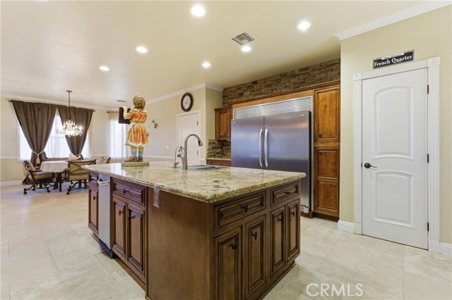 Detail Gallery Image 17 of 46 For 7095 Cypress, Rosamond,  CA 93560 - 4 Beds | 3 Baths