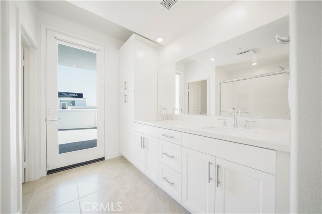 Detail Gallery Image 24 of 48 For 1816 E 1st St, Santa Ana,  CA 92705 - 3 Beds | 2/1 Baths