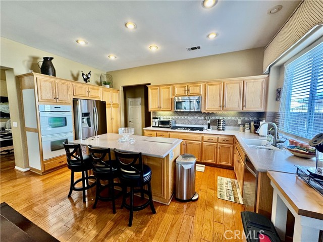 Detail Gallery Image 14 of 37 For 13441 Mesa Crest Dr, Yucaipa,  CA 92399 - 3 Beds | 2/1 Baths