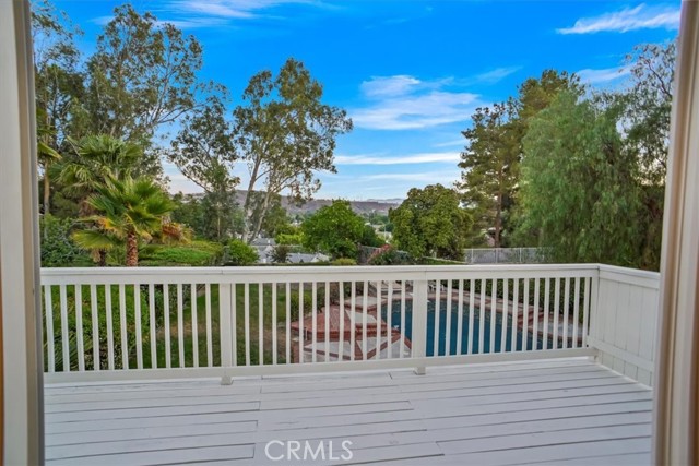 28503 Ray Court, Saugus CA: https://media.crmls.org/medias/4183b24c-5287-48ec-9300-9c3cd3a5a791.jpg