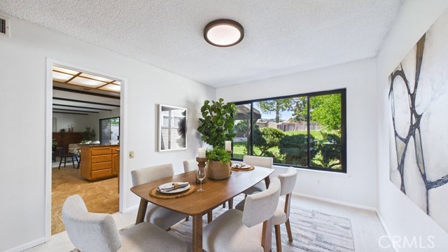 Detail Gallery Image 17 of 45 For 24187 Avenida Crescenta, Valencia,  CA 91355 - 5 Beds | 3 Baths