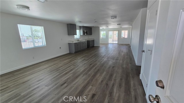 1505 W 7th Street, San Bernardino CA: https://media.crmls.org/medias/4186b7fc-ecd6-4868-8e23-2bd9992651bf.jpg