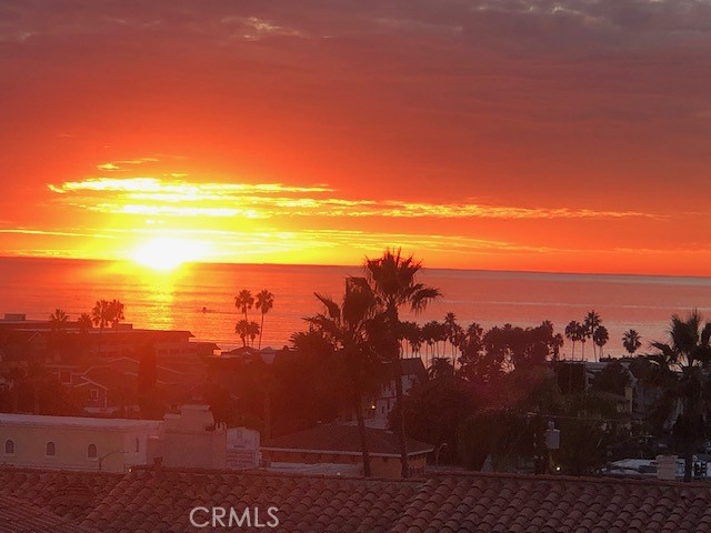 Detail Gallery Image 57 of 65 For 227 S Helberta Ave #B,  Redondo Beach,  CA 90277 - 4 Beds | 3/1 Baths