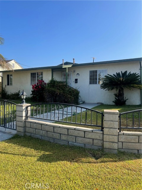 MLS# DW23102382