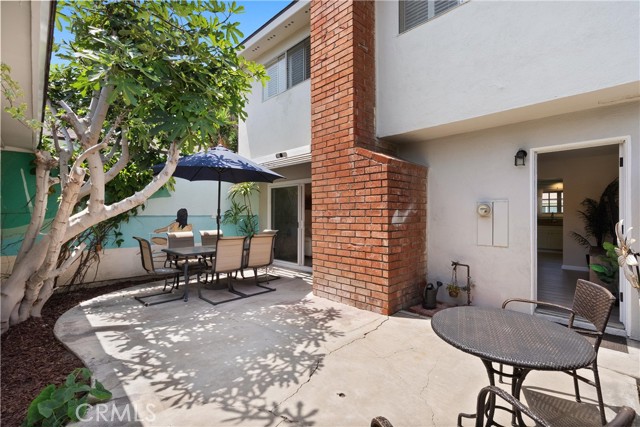 8195 Pawtucket Drive, Huntington Beach CA: https://media.crmls.org/medias/4187a553-c01d-4264-bb1d-a2a0a8feebcc.jpg