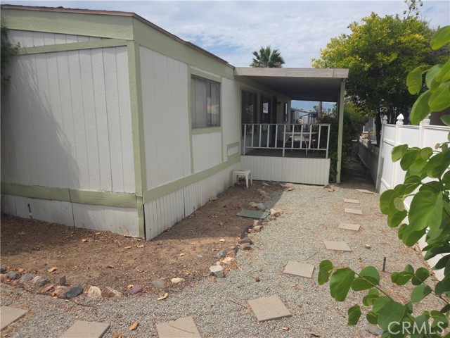 Detail Gallery Image 27 of 41 For 1550 Rimpau Ave #20,  Corona,  CA 92881 - 3 Beds | 2 Baths
