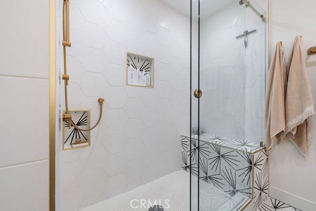 Detail Gallery Image 38 of 75 For 236 Camellia Ln, Costa Mesa,  CA 92627 - 5 Beds | 3 Baths