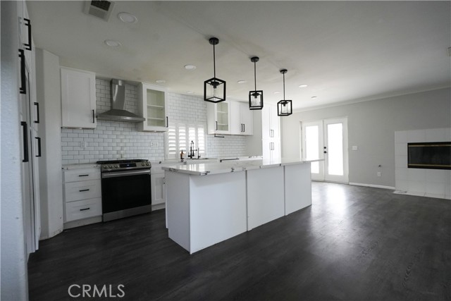 1464 Augusta, Beaumont CA: https://media.crmls.org/medias/4188b0cd-c4b2-4111-8079-0f0975172528.jpg