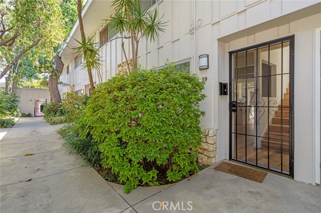 4040 Grand View Blvd, Los Angeles CA: https://media.crmls.org/medias/4189feaf-8bef-4717-864f-7738231913ec.jpg